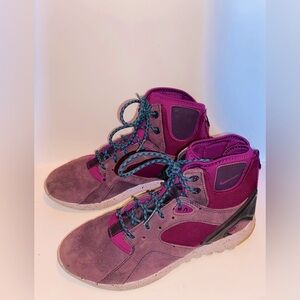 Nike Women's Sneakers in Purple and Pink